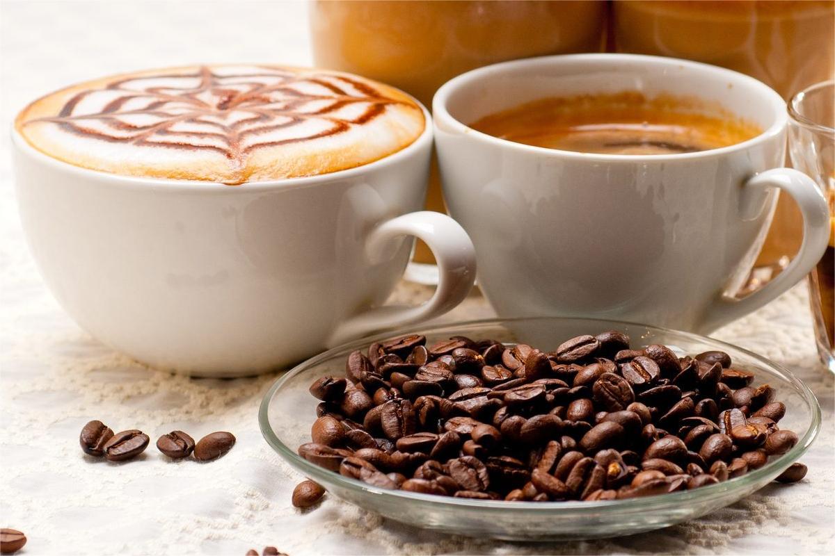 Caffeine Content: Coffee vs Black Tea - | iTeaworld