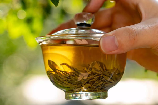 How to Identify Authentic First Flush Chinese Tea: A Guide to the Best Loose Leaf Green Teas