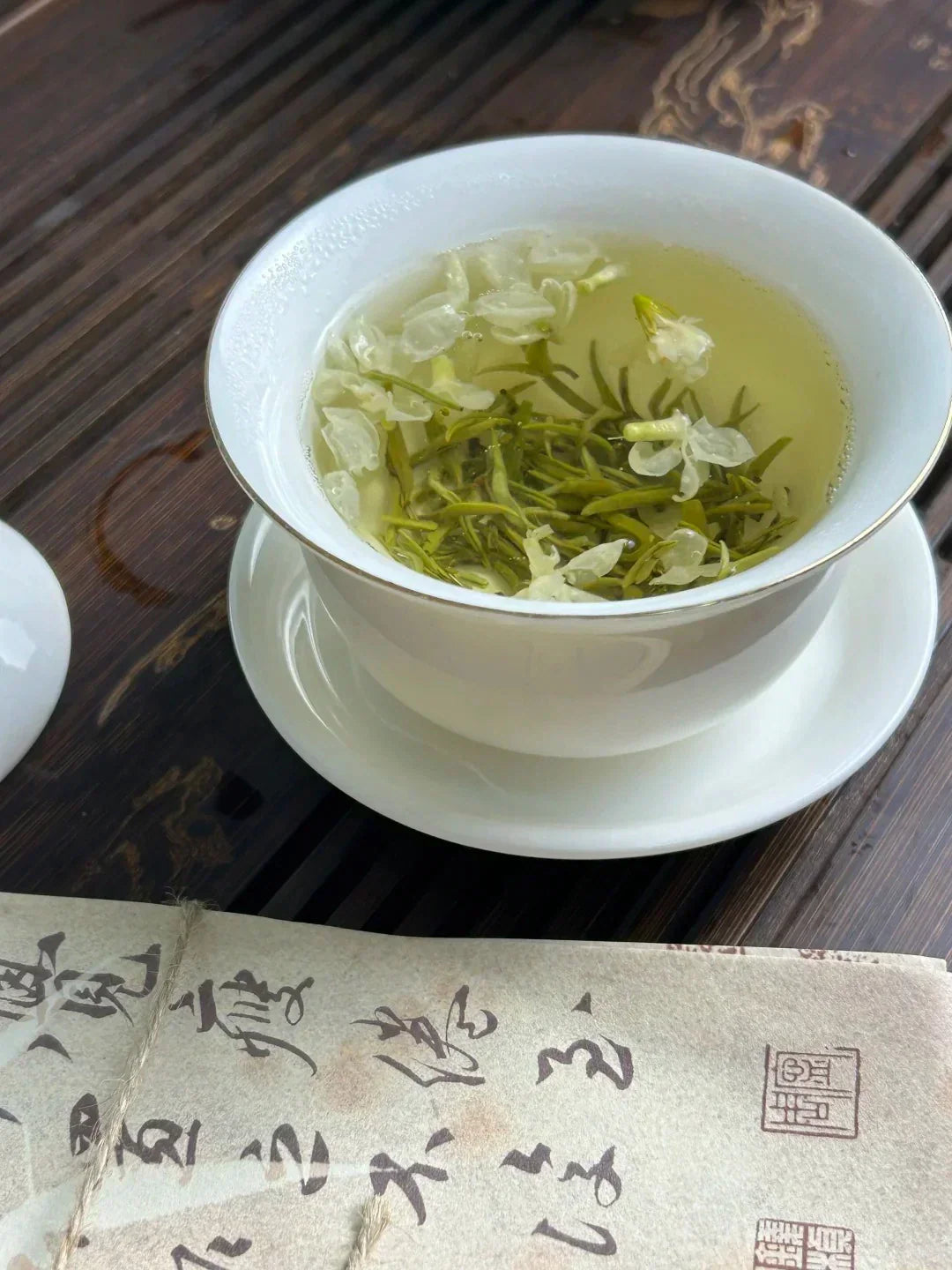 The Difference Between Jasmine Tea and Green Tea