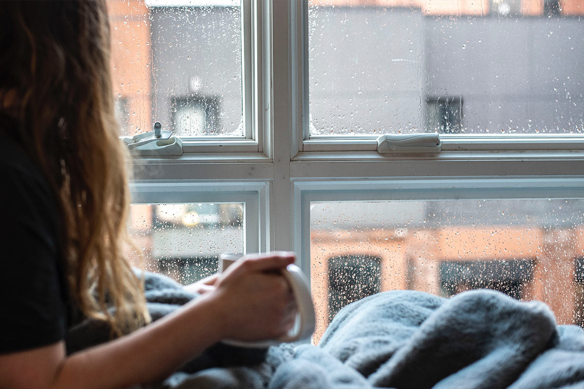 loose-leaf-black-tea-in-rainy-day