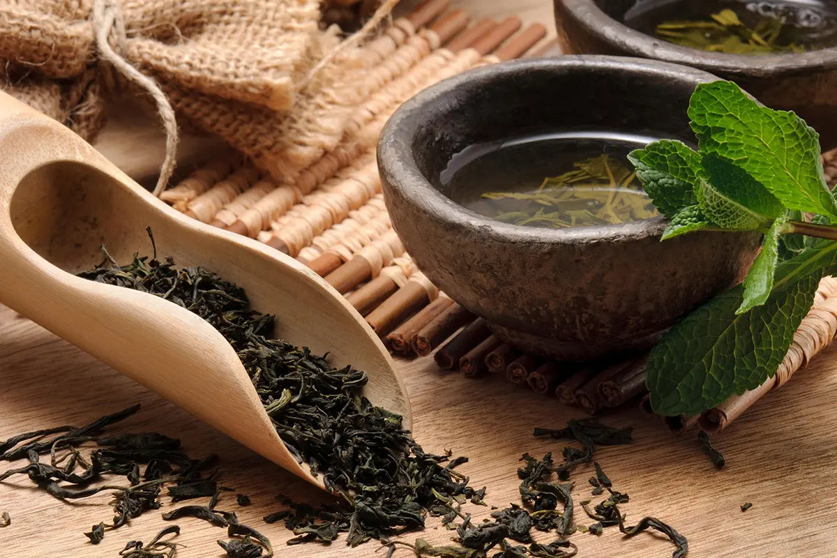 Why Drinking Oolong Tea Can Prevent Tooth Decay？
