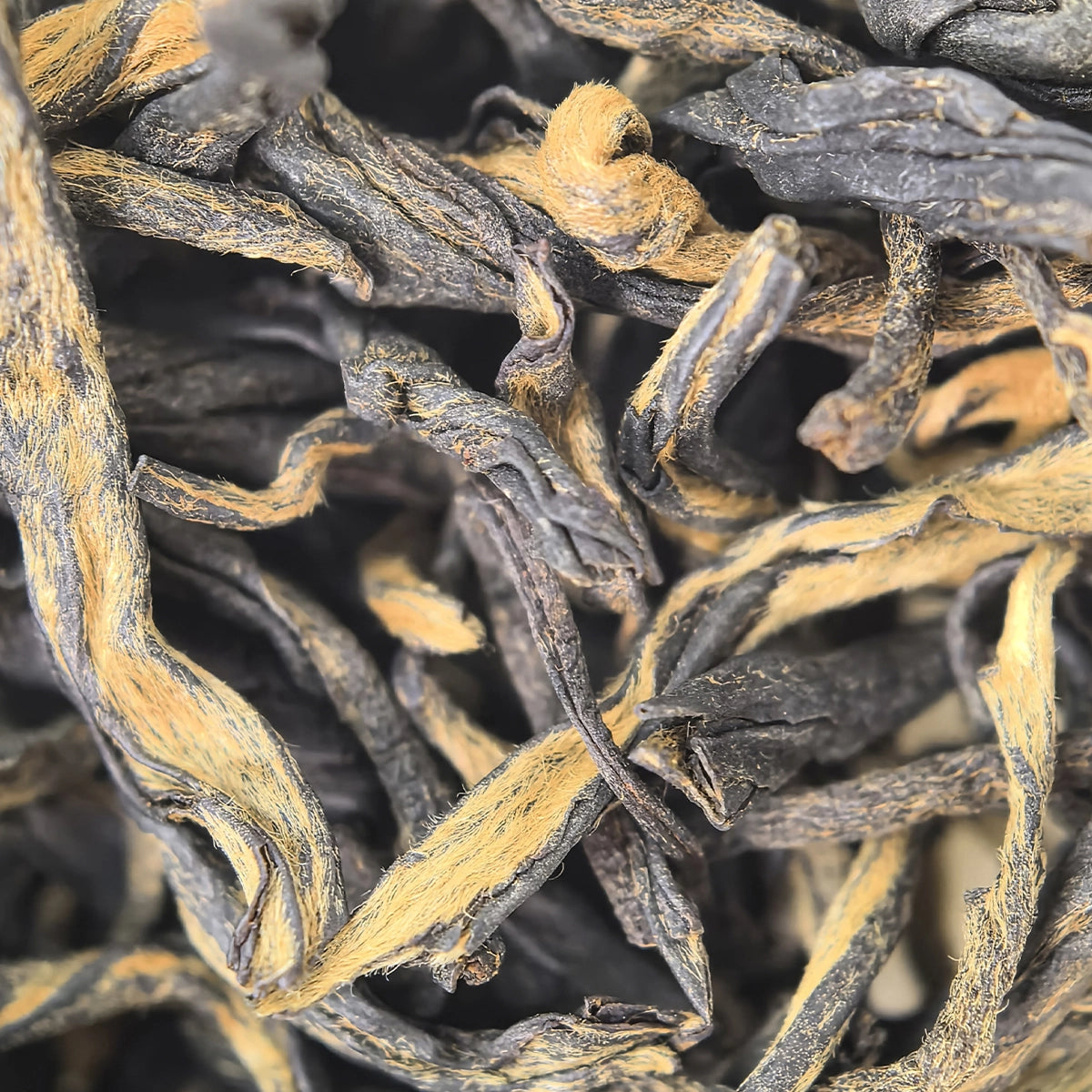 Sweet, Smooth Rose Yunnan Black Tea | Traditional 3-Scent Rose Black Tea with Delicate Rose Floral Aroma | 1600m Fengqing Mountain High Fermentation Rose Black Tea | 3.5oz (100g) For Morning