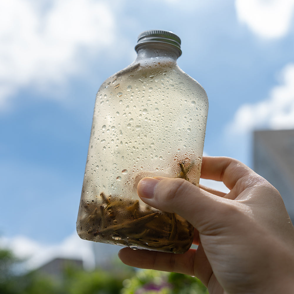 cold-brew-tea-with-sky