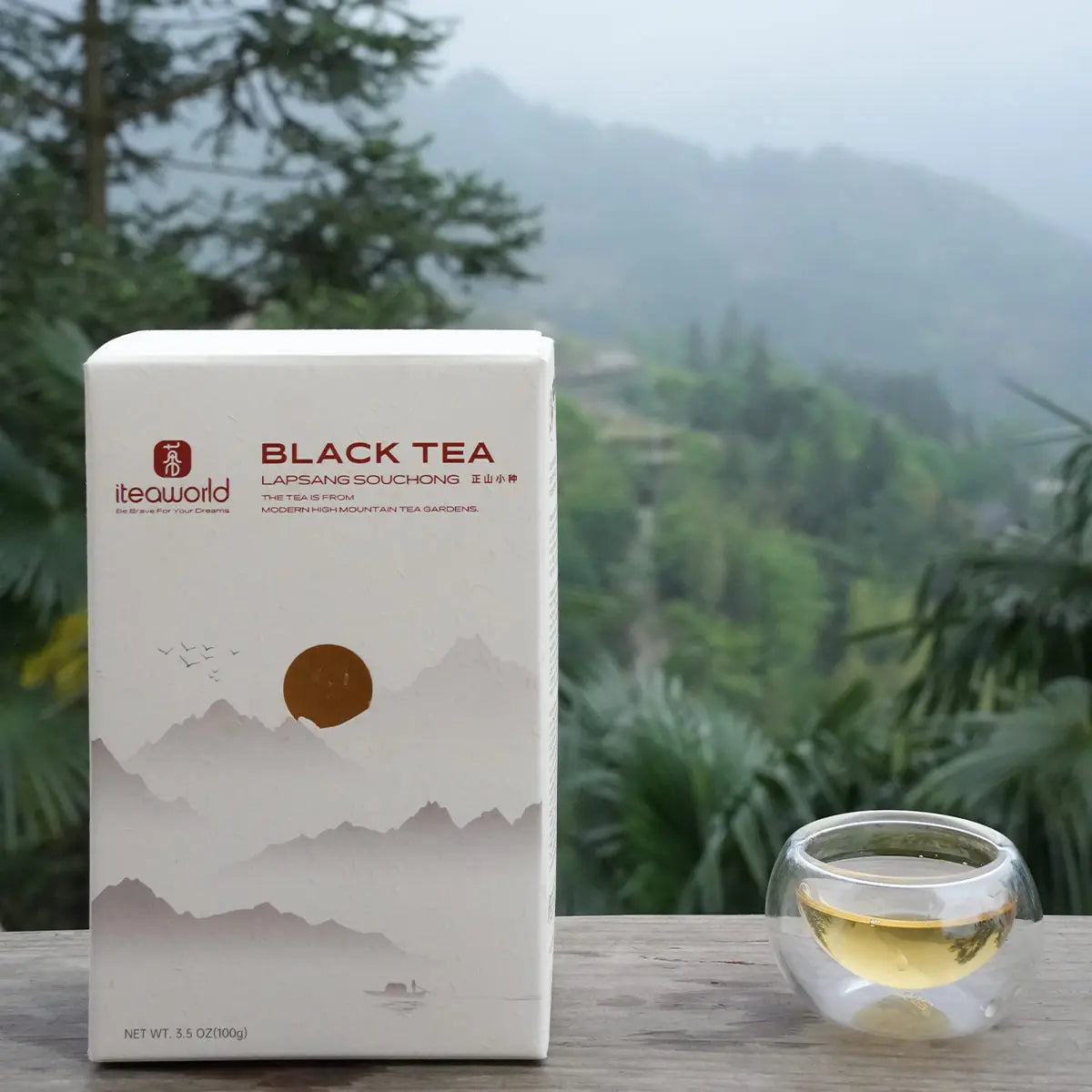 souchong black tea with tea cup